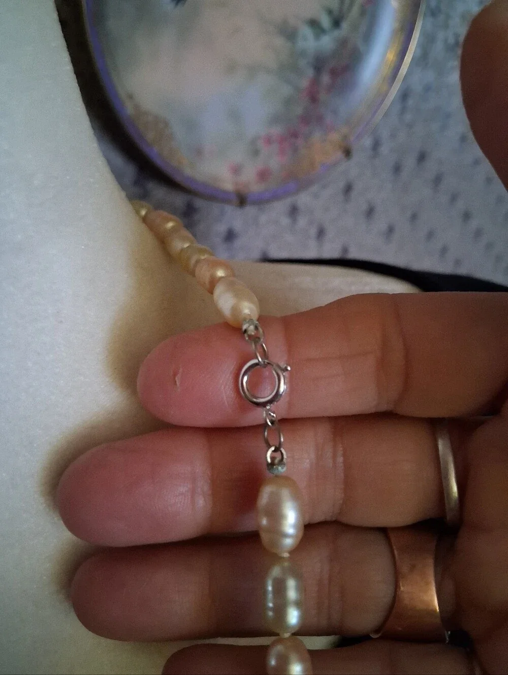 Elegant Pink and Gold Freshwater Pearl Necklace - Unbranded